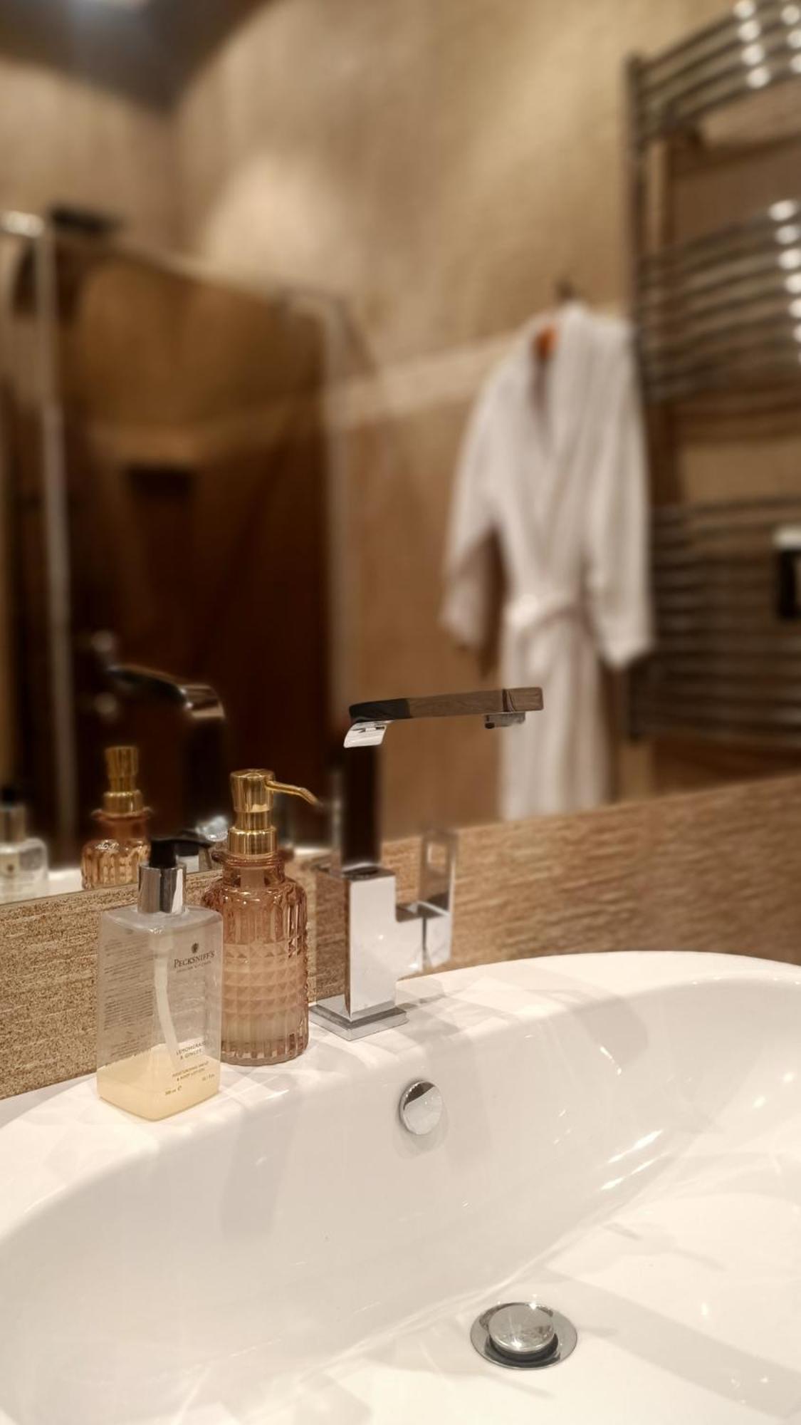 Luxury Room Well Located Częstochowa Zewnętrze zdjęcie